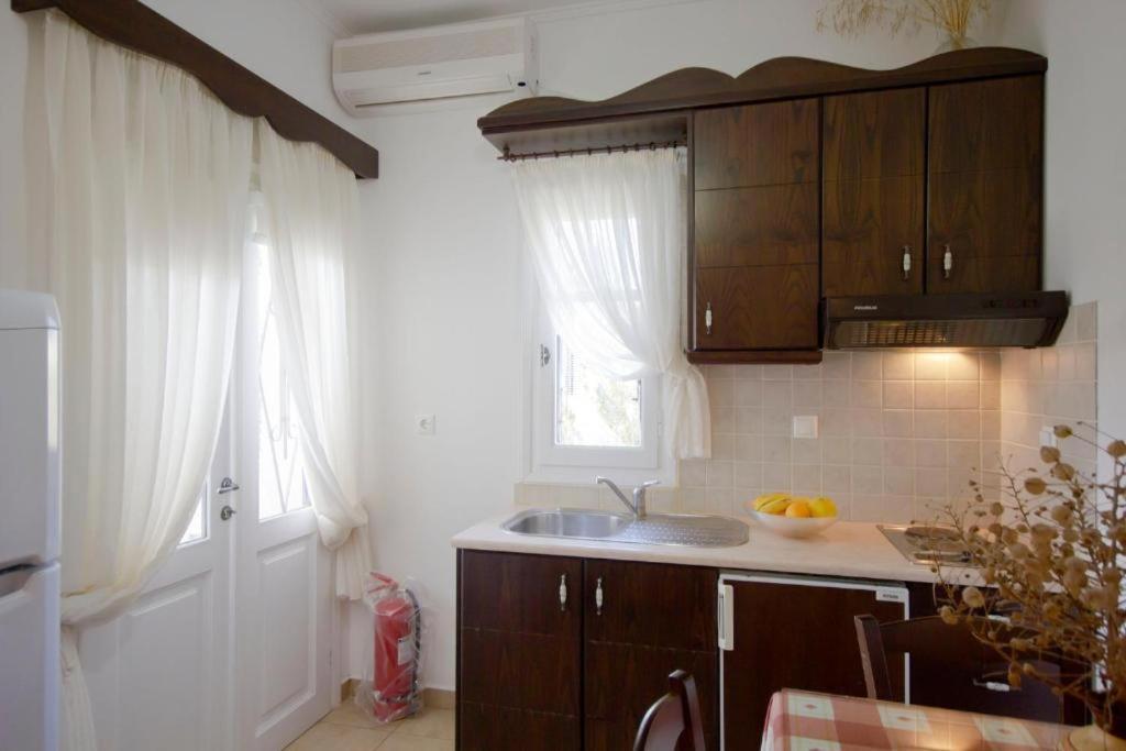 Apartments With View Adamantas  Ngoại thất bức ảnh